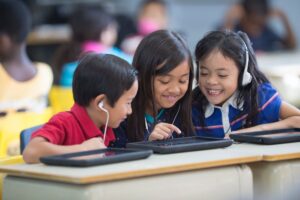 5 Jogos Educativos para Crianças Pequenas Disponíveis nas Lojas e Apps